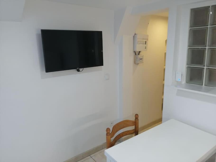 Appartement Aurore En Rez De Jardin Avec Parking Gratuit Vence Esterno foto